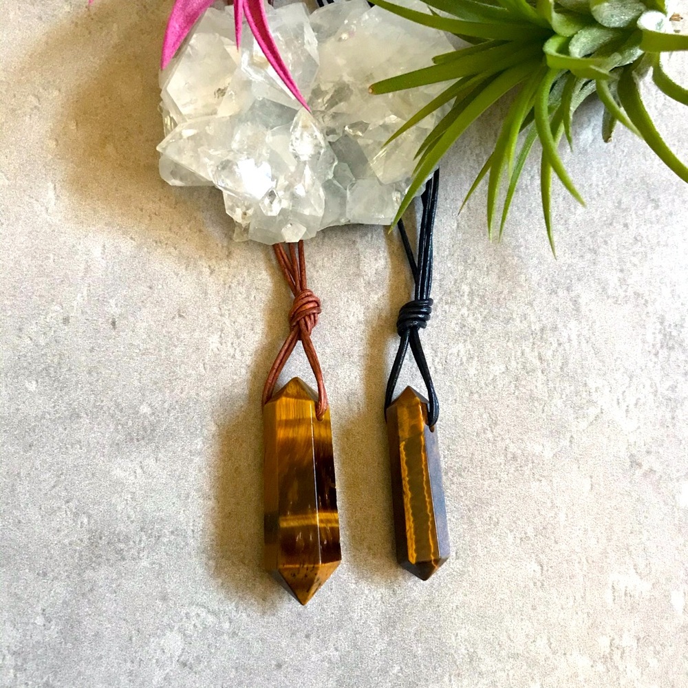 Tigers eye pendant necklace